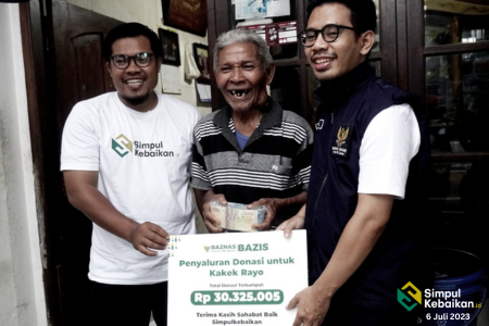 Penyaluran Bantuan Donasi Tahap Akhir untuk Kakek Rayo